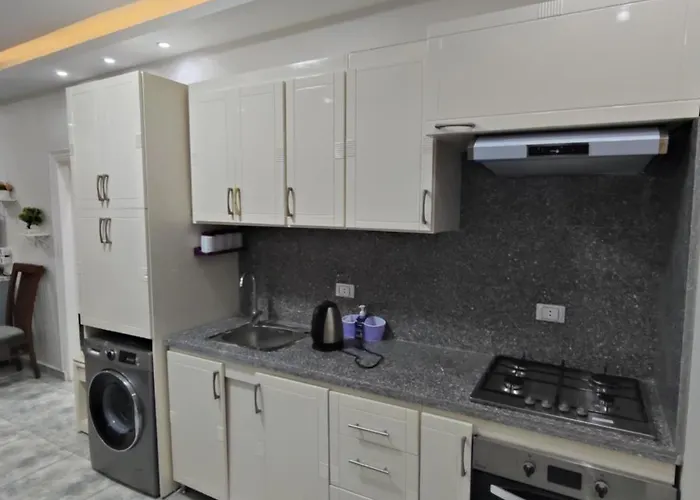 Oasis Marina الاحياء Appartamento